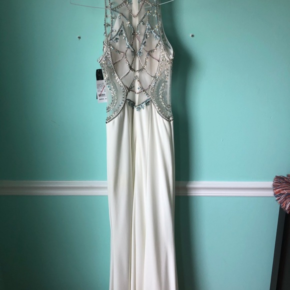 Cachet White Jeweled prom dress - Picture 3 of 5